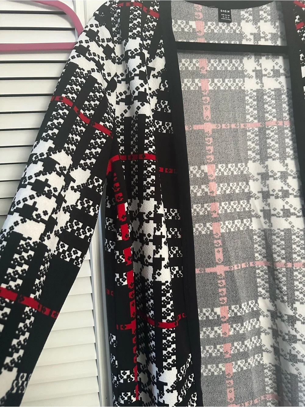 Shein Black, White & Red Plaid Open Cardigan Size XL - Picture 3 of 4